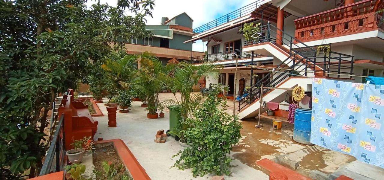 Coorg Girinivas Homestay 102 Madikeri Exteriör bild
