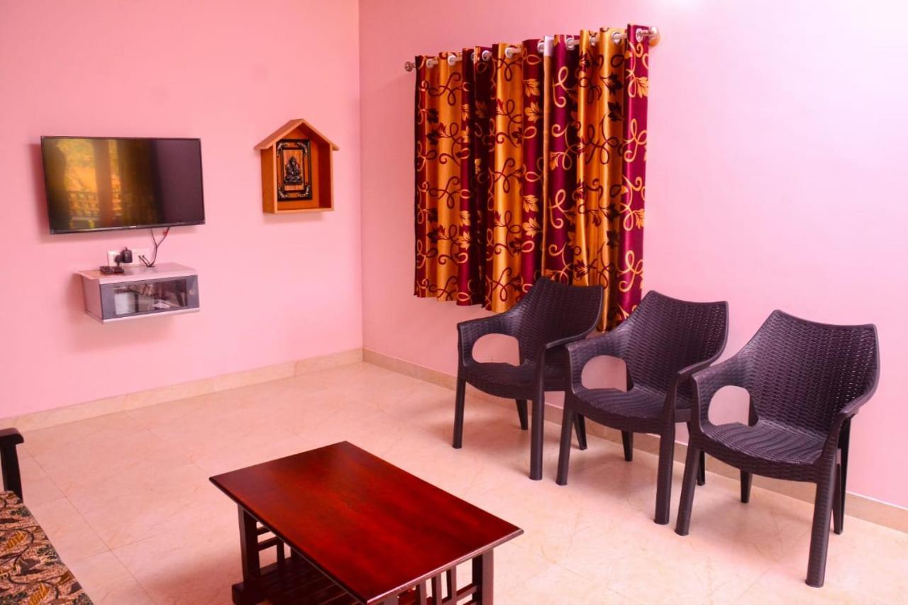 Coorg Girinivas Homestay 102 Madikeri Exteriör bild
