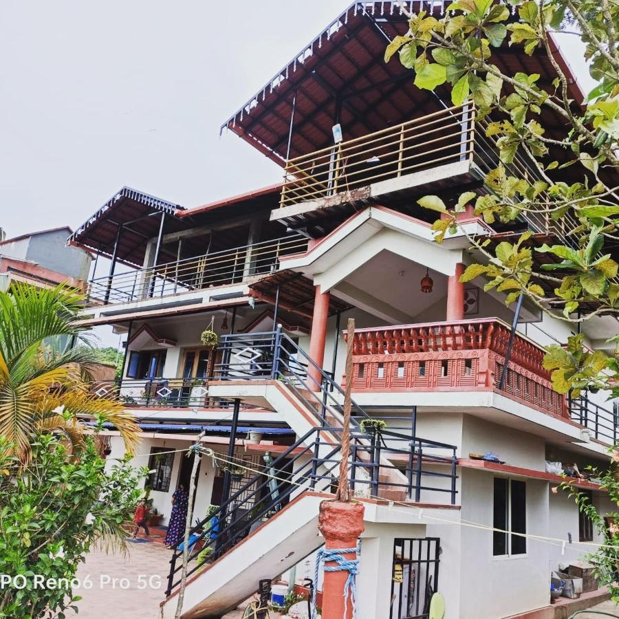 Coorg Girinivas Homestay 102 Madikeri Exteriör bild