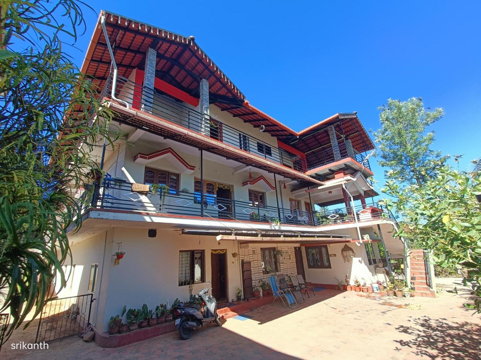 Coorg Girinivas Homestay 102 Madikeri Rum bild